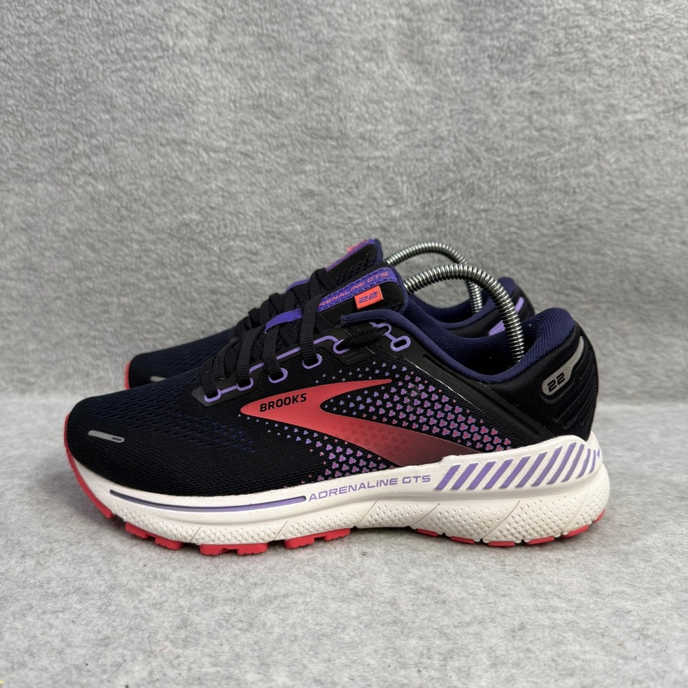 Brooks Women's Athletic Shoes - Black and Pink